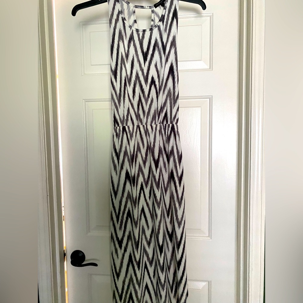 Banana Republic, S, grey and white ikat midi dress.